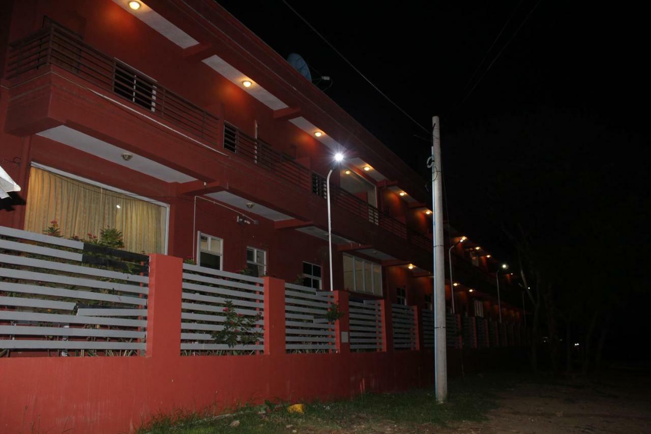 Law Ka Thit Sar Hotel New Bagan Buitenkant foto