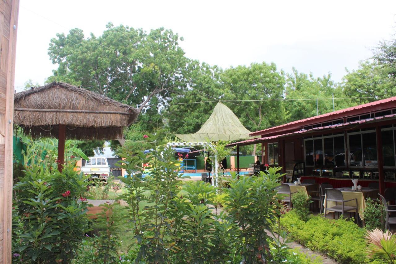 Law Ka Thit Sar Hotel New Bagan Buitenkant foto