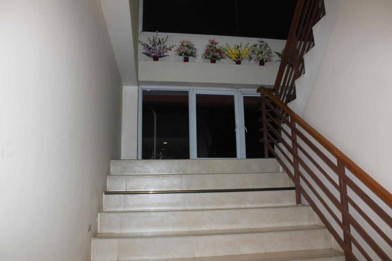 Law Ka Thit Sar Hotel New Bagan Buitenkant foto